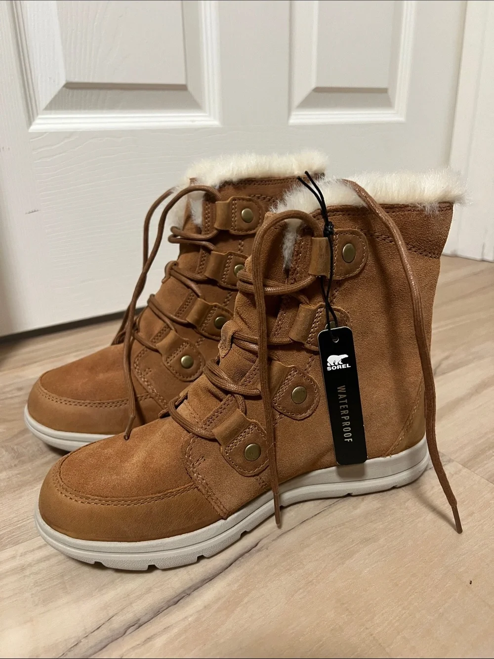 Sorel Explorer Joan Camel Brown Waterproof Boots Size 7